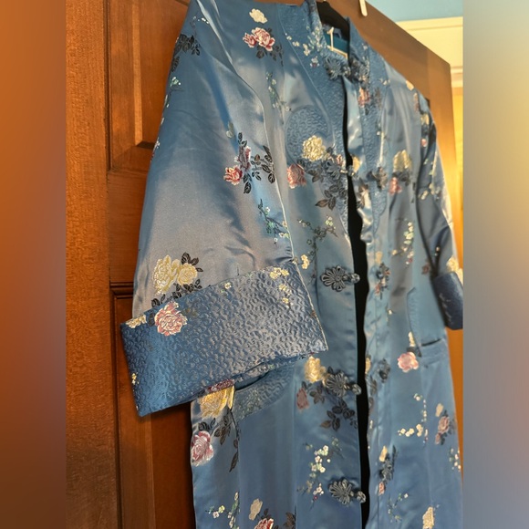 Vintage Shanghai Kimono - Picture 5 of 7